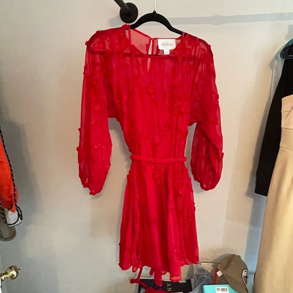 Mare Mare Amal Textured Red Floral Embroidered Mini Dress Tie Belt - Picture 3 of 6